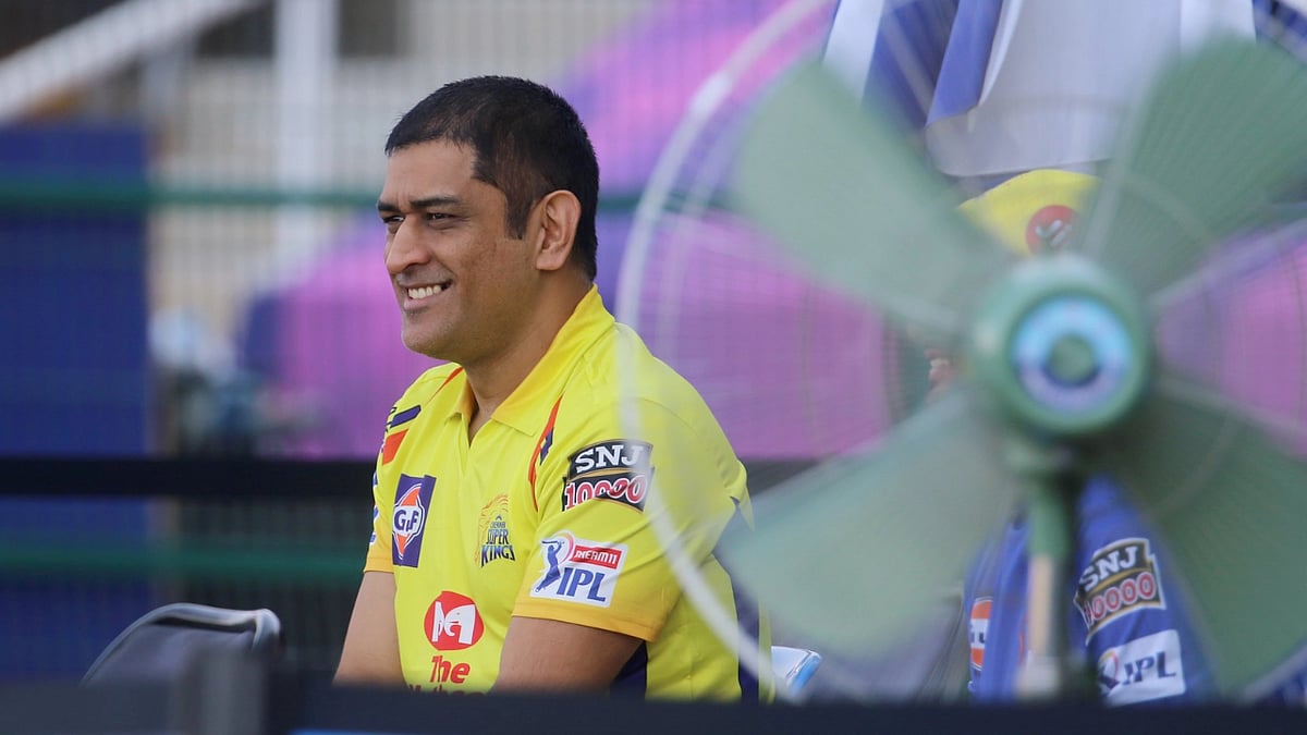 'Ab dangal hoga': Twitter removes MS Dhoni's blue verified badge; offended fans respond with memes 