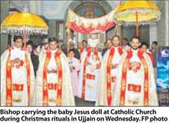 City celebrates Christmas with gaiety