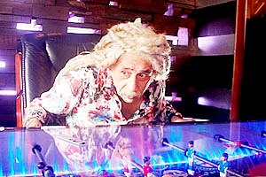 Bachchan made unconventional faces acceptable: Naseeruddin Shah