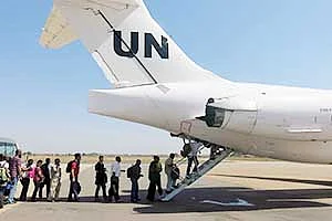 United Nations’ non-critical staff boarding a UN plane<br />to be relocated from Juba to Entebbe on Sunday.