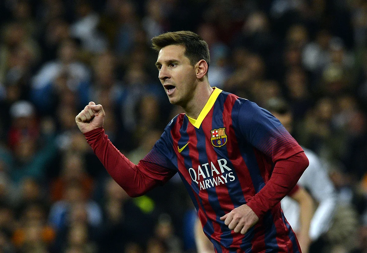 Messi hat-trick sees Barcelona past Real