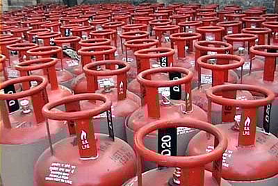 Acche Din Govt Hikes Non Subsidised Lpg Cylinder Rates By Rs 19