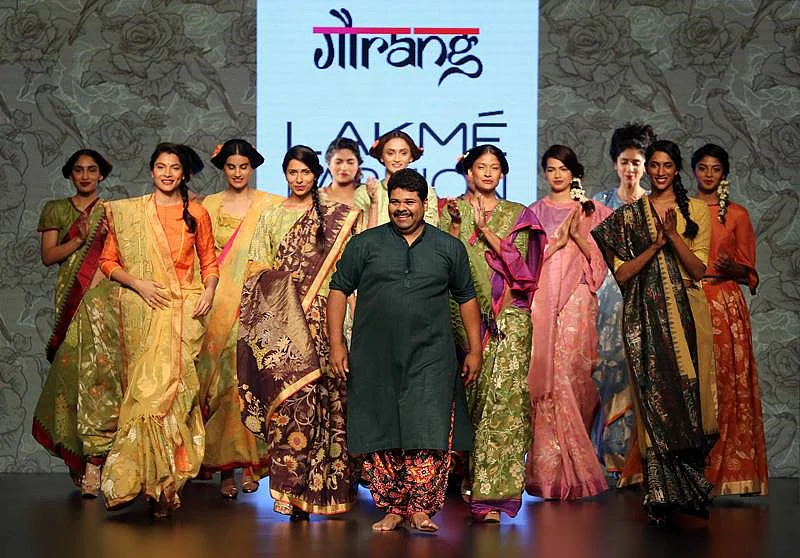 Designer Gaurang with models at LFW SR 2016