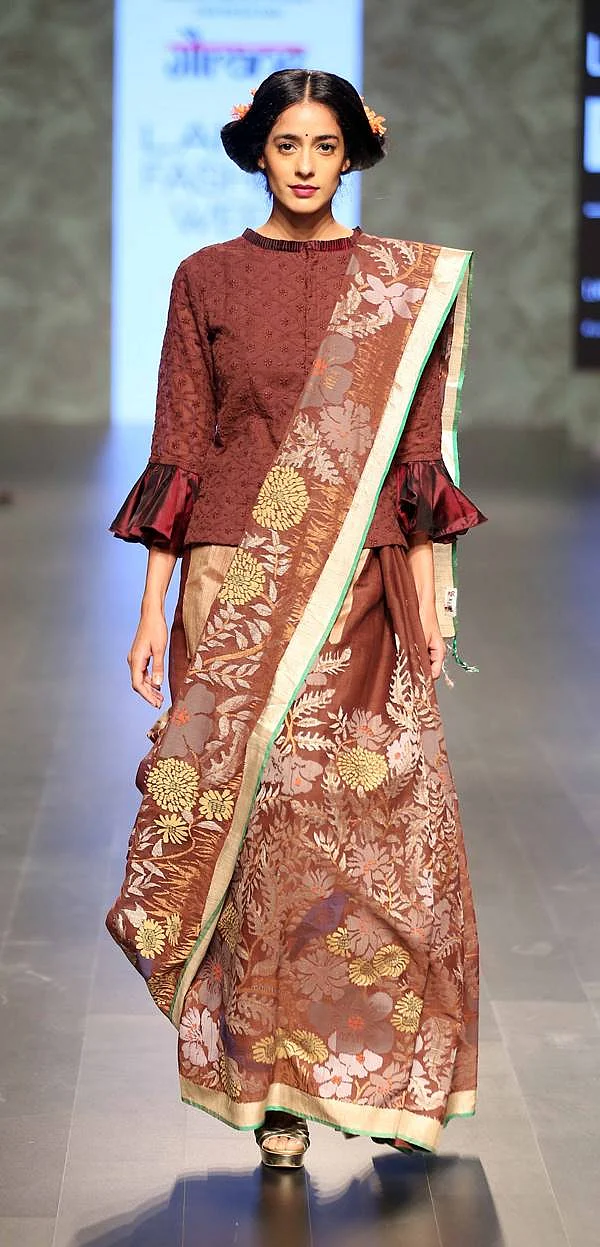 Model walks for Gaurang at LFW SR 2016