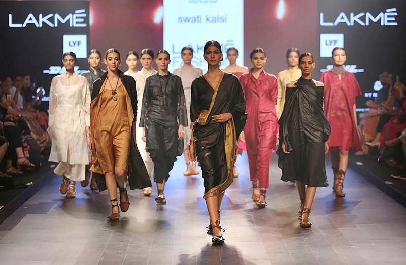 Models walk for Swati Kalsi at LFW SR 2016