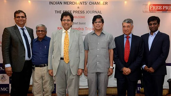 Mumbai: Jayant Parimal CEO Renewable Energy Division Adani Enterprises Ltd , R.N Bhaskar Consulting Editor FPJ, Dilip Piramal President IMC, Upendra Tripathy Secretary Minister of New and Renewable Energy Government of India, Deepak Premnarayen Presidence Elect IMC Vikram Kailas Managing Director Mytrah Energy Limited in Panel Discussion on Solar Powar Free Press Journal and Indian Merchant Chamber organised at IMC . Photo by BL SONI