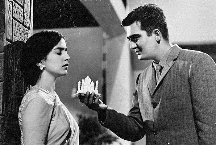 Faces of infidelity in Bollywood