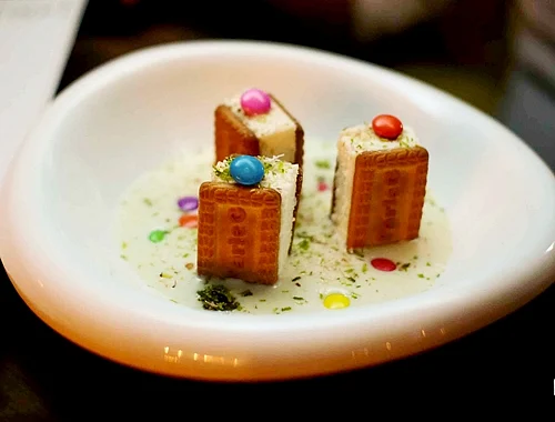 Parle G Cheesecake Milk