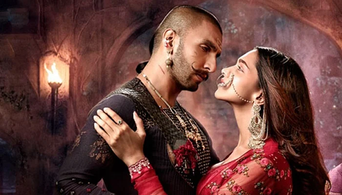 Valentines Day: Bollywoods most romantic movies you must watch if you are a hindi movie buff!