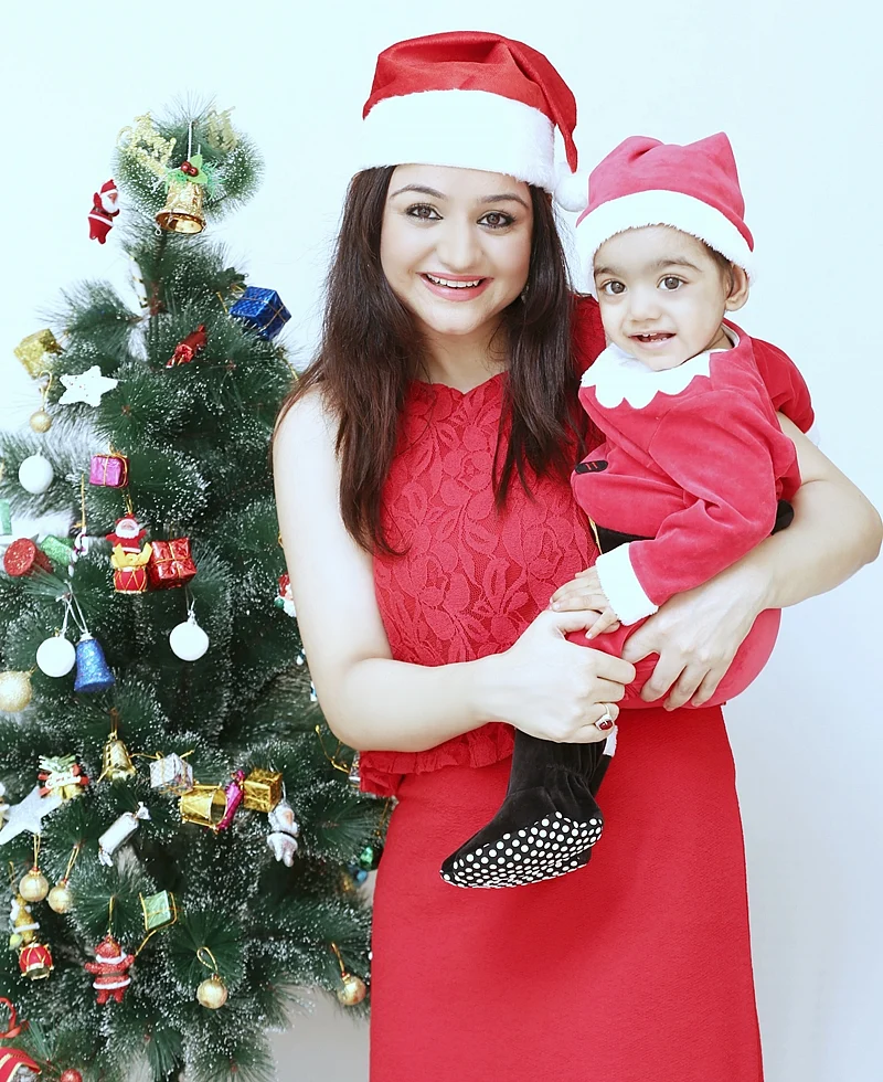 Dil Deke Dekho fame Muskaan Mihani celebrate Christmas with daughter Mannat!