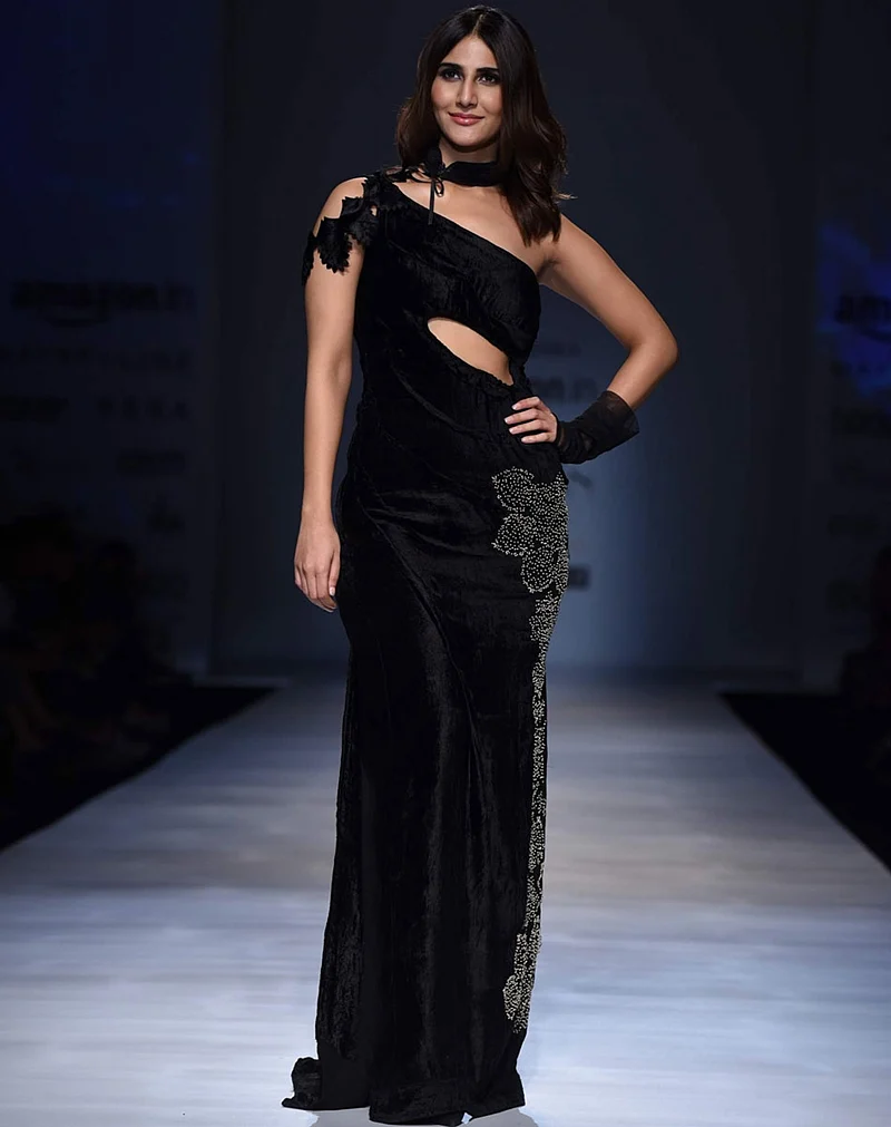 AIFW A-W `17: Alia Bhatt, Sakshi Tanwar among others set the ramp on fire