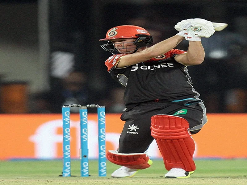 Indore: RCB batsman AB de Villiers plays shot during the IPL 2017 match against KXIP at the Holkar Stadium in Indore on Monday.PTI Photo(PTI4_10_2017_000301B)