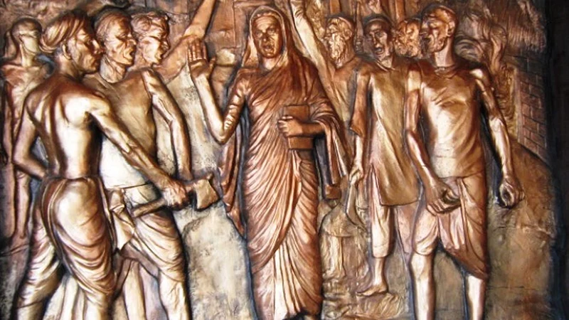 Mahatma Phule Birth Anniversary: Why every Indian girl should thank Jyotirao Phule!