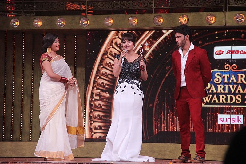 Star Parivaar Awards 2017 Red Carpet Pictures Awards Show And Winners List Star parivaar awards 2018 winners list : star parivaar awards 2017 red carpet