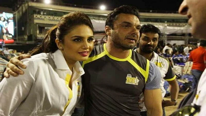 Sanjay Dutt-Madhuri, Rekha-Amitabh: These 11 love affairs shocked Bollywood