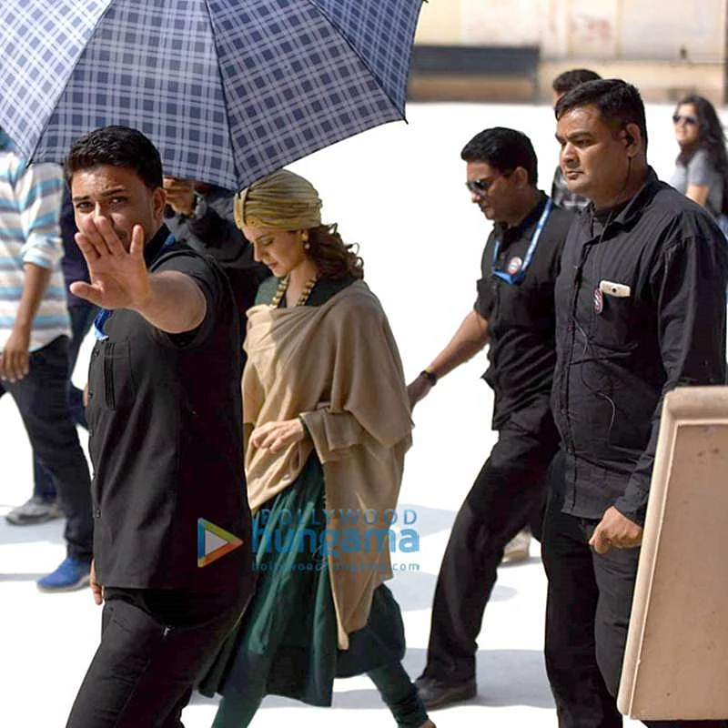 Sneak Peek: Kangana Ranaut looks epic in the warrior look of ‘Manikarnika: The Queen of Jhansi’