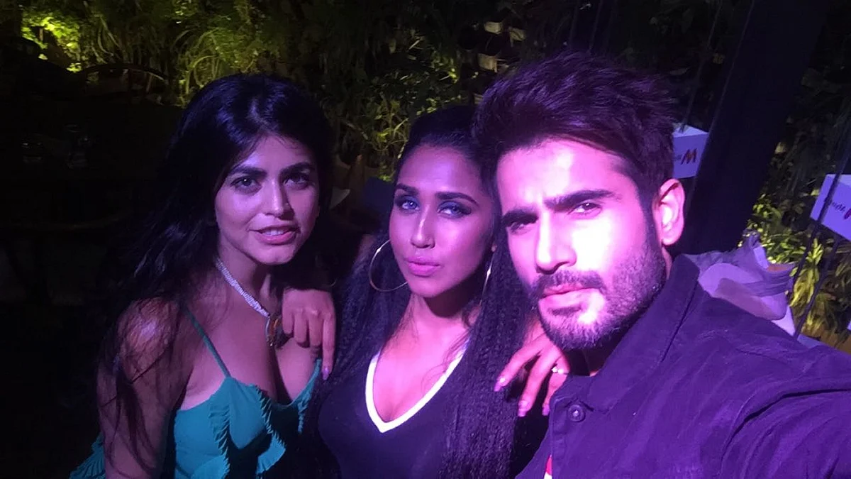In Pictures: Tiger Shroff, Disha Patani and other B-town celebs dazzle at online shopping website event