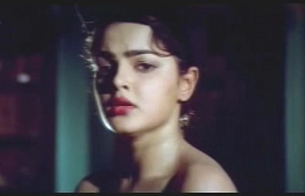 Bollywood’s Forgotten Stars: 10 intriguing facts about 90s sexy siren Mamta Kulkarni