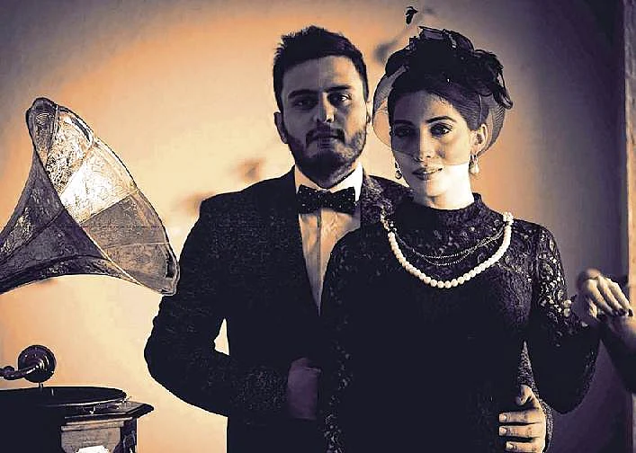 Akshay and Ketki’s glamorous vintage shoot