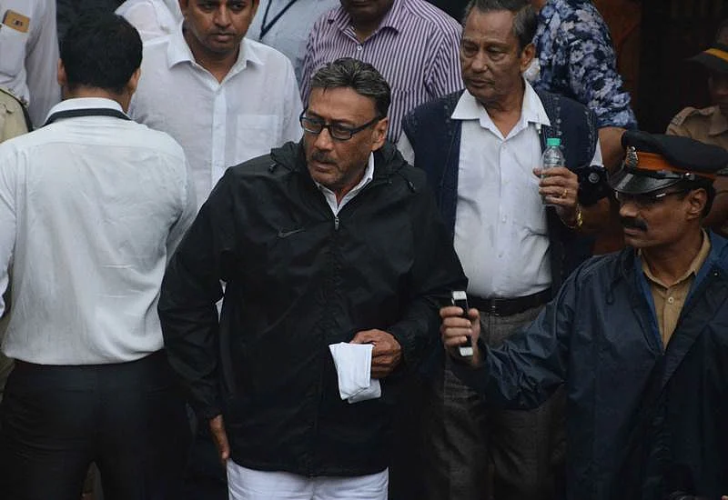 Jackie Shroff at Shashi Kapoor’s funeral at Santacruz Hindu crematorium in Mumbai. Pic by BL Soni