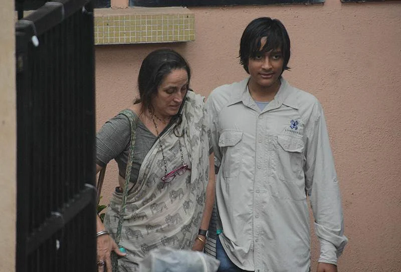 Sanjana Kapoor at Shashi Kapoor’s funeral at Santacruz Hindu crematorium in Mumbai. Pic by BL Soni
