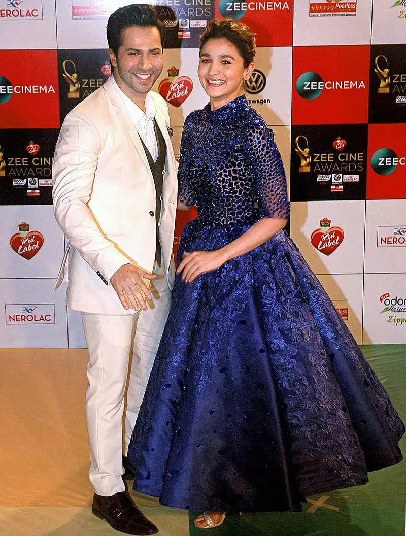 Varun Dhawan and Alia Bhatt pose at the ‘Zee Cine Awards 2018’ event in Mumbai on Tuesday evening. PTI Photo