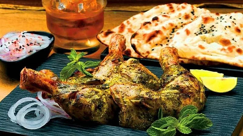 Visiting the Kala Ghoda Arts Festival? 10 restaurants you can grab a quick bite!