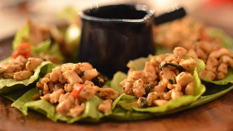 Visiting the Kala Ghoda Arts Festival? 10 restaurants you can grab a quick bite!