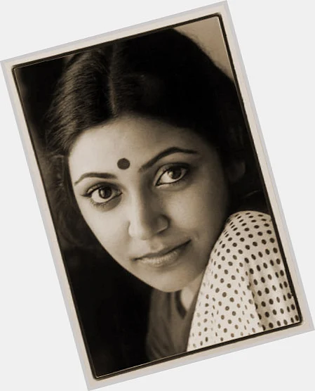 Happy Birthday Deepti Naval: Here are throwback pictures of the graceful veteran actress