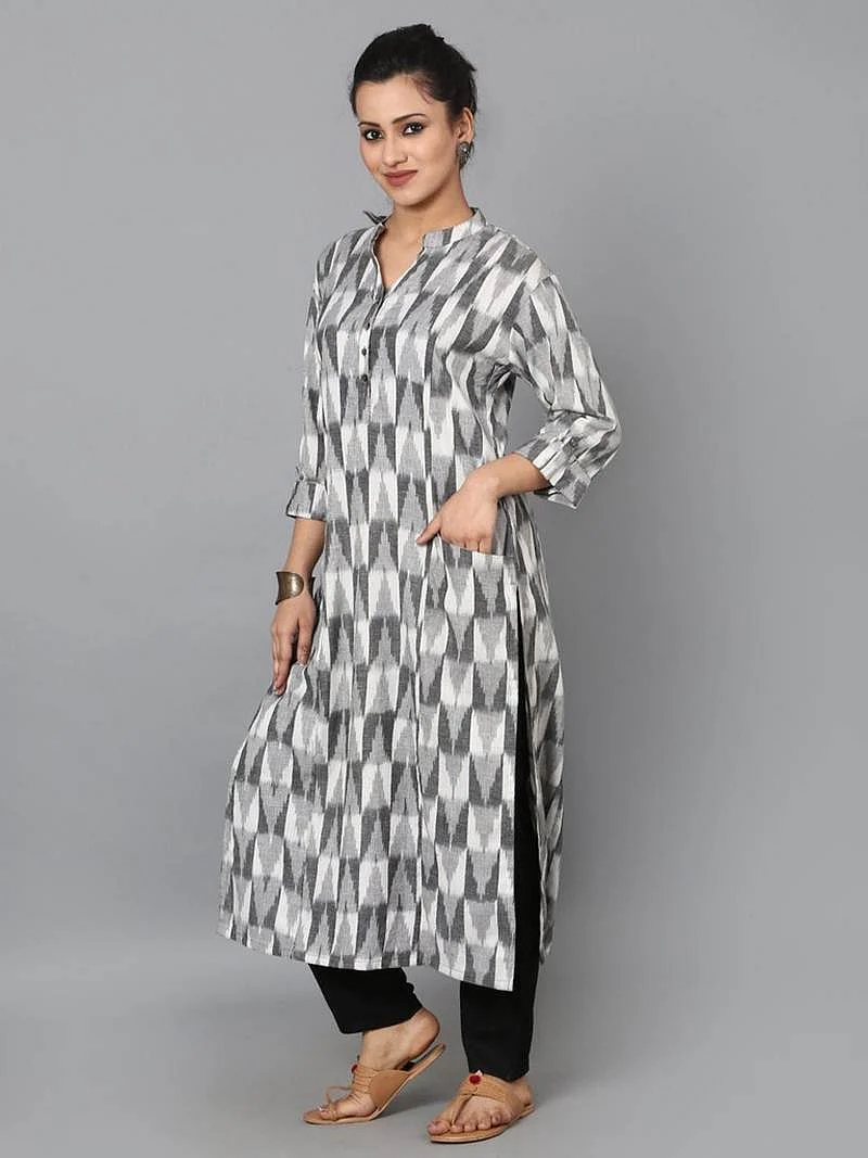 Blurry Ikat design kurta
