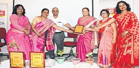 Indore: Ordinary women with extraordinary role recognised