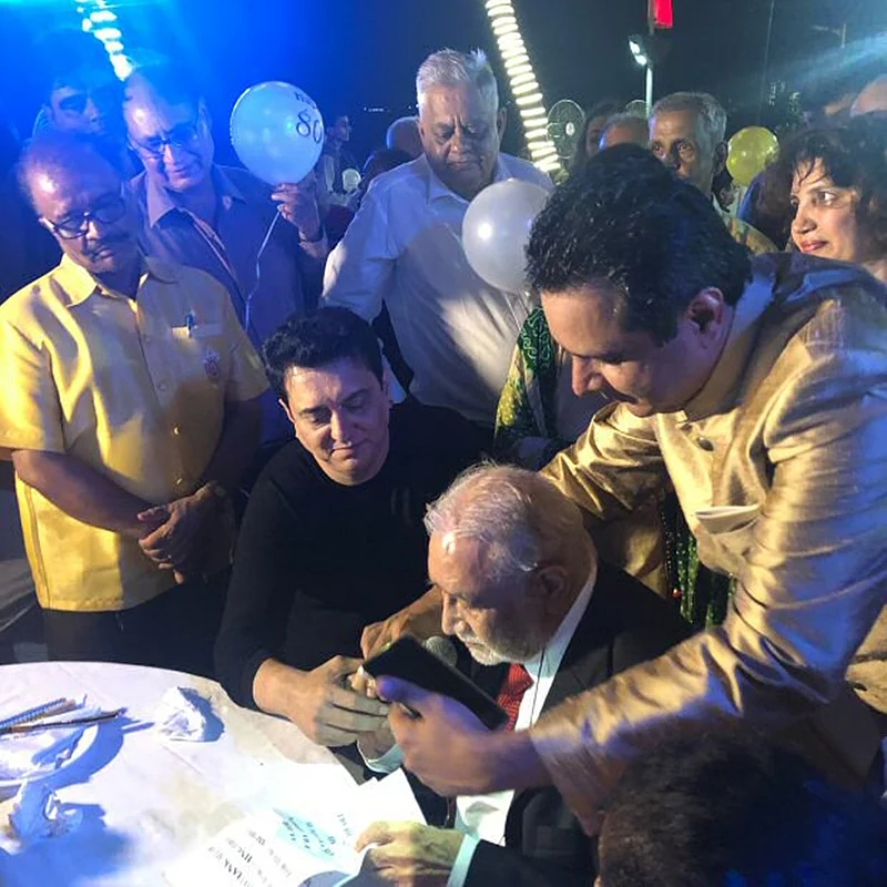 Wow! Sajid Nadiadwala and Warda Nadiadwala celebrate Divya Bharti’s father’s birthday (see pictures)