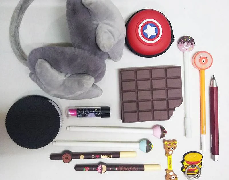 Chocolate-shaped diary along with other stationery
