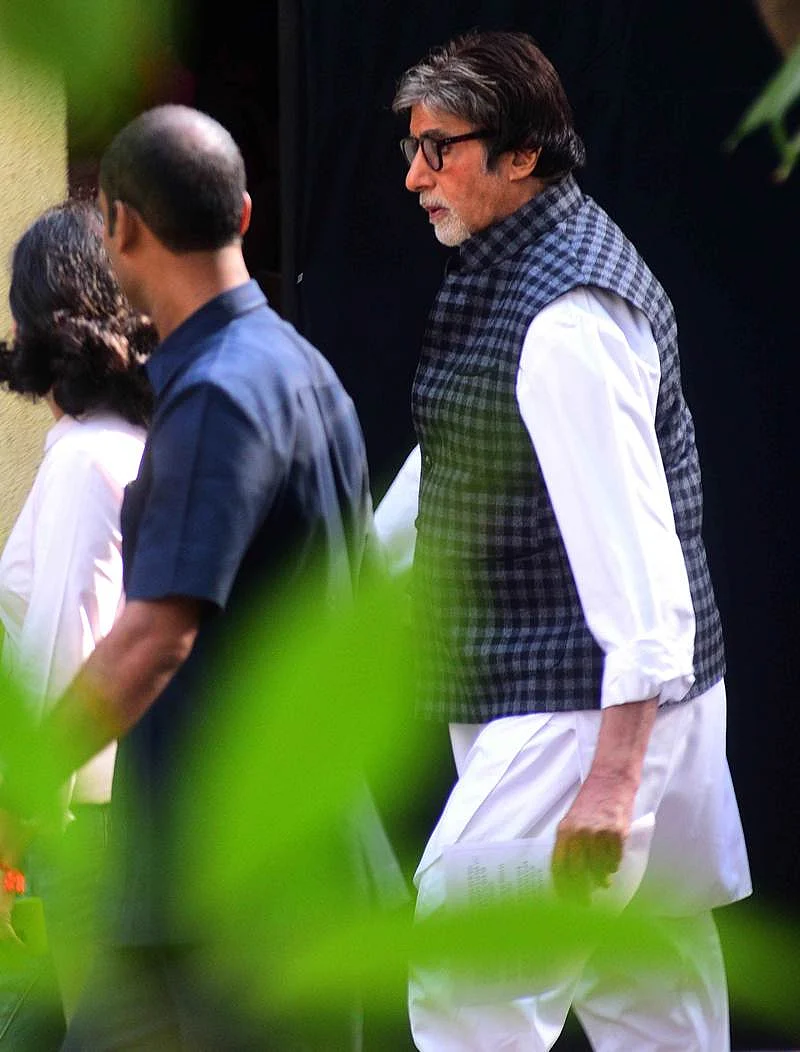 In pictures: Amitabh Bachchan promotes Swachh Bharat in Mumbai