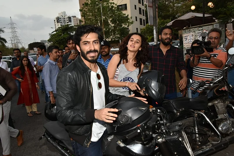 Bhavesh Joshi Superhero takes Taapsee Pannu on a bike ride; see pics