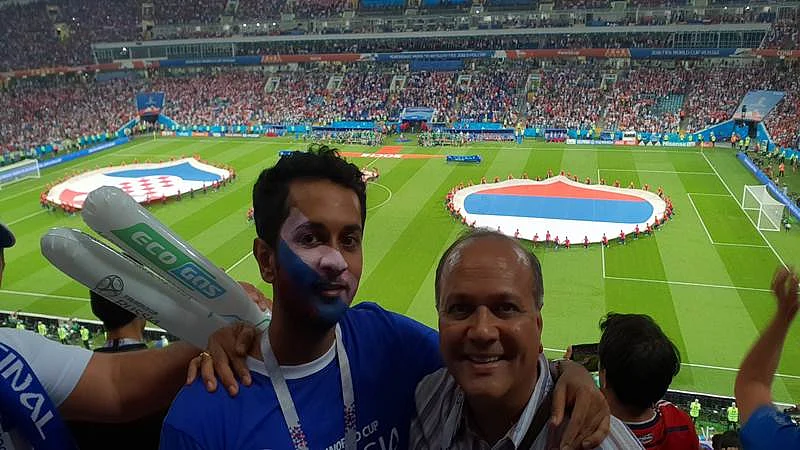 Ramesh Narayan with son