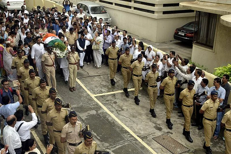 Former Indian skipper Ajit Wadekar’s funeral procession (Photo by Bhushan Koyande)