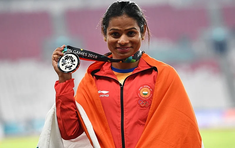 2018 India Sports Review! Rising from chawl to running barefoot, these heroic tales will truly inspire you
