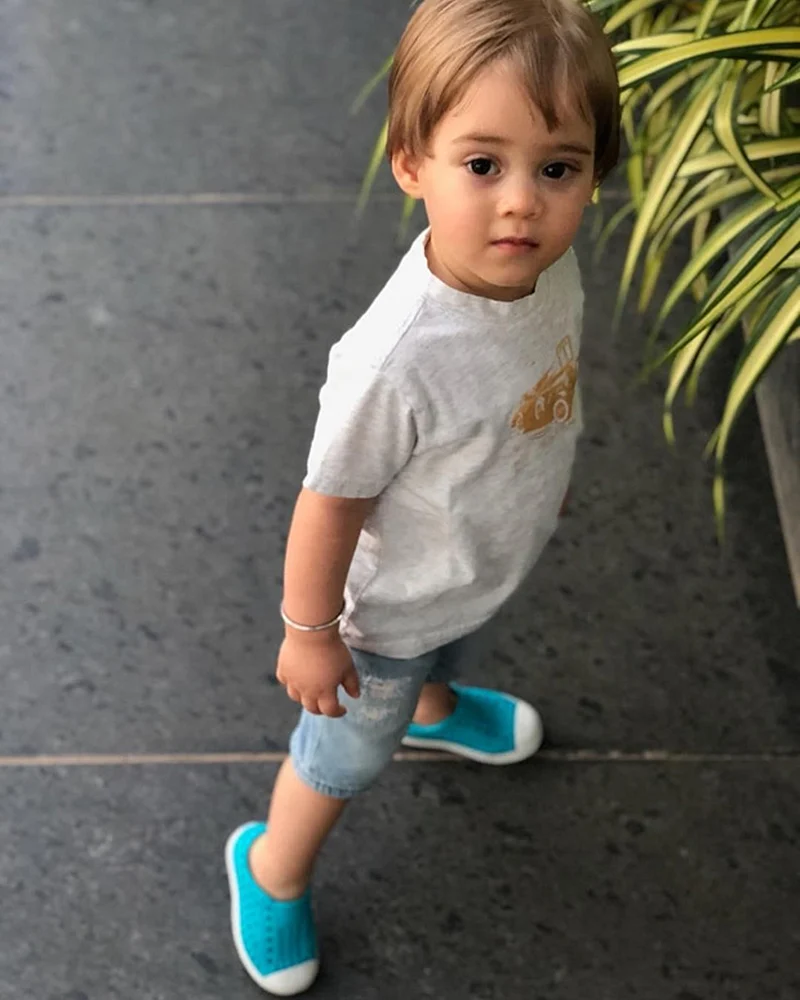 CUTENESS! Karan Johar shares adorable picture of his girls Alia Bhatt and daughter Roohi