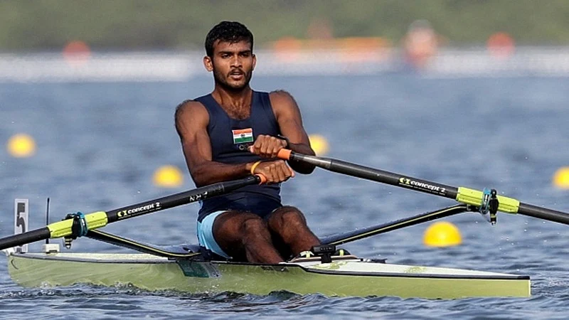 2018 India Sports Review! Rising from chawl to running barefoot, these heroic tales will truly inspire you