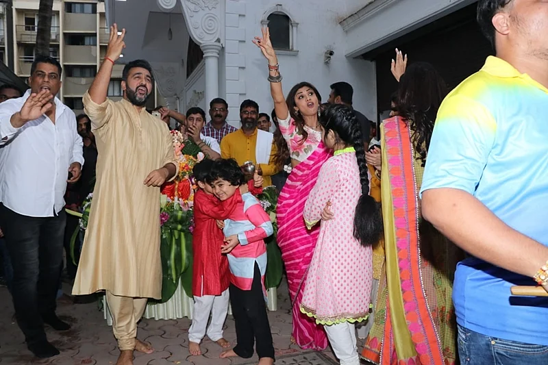 Shilpa Shetty, Raj Kundra. Photo by Viral Bhayani