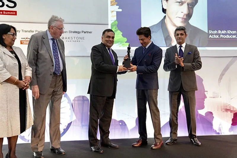 Bollywood superstar Shah Rukh Khan gets felicitated at India – UK Business summit in London