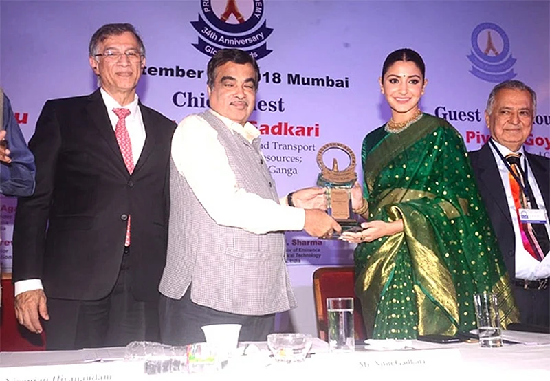 Mumbai: Anushka Sharma feels special and honoured to receive Smita Patil award