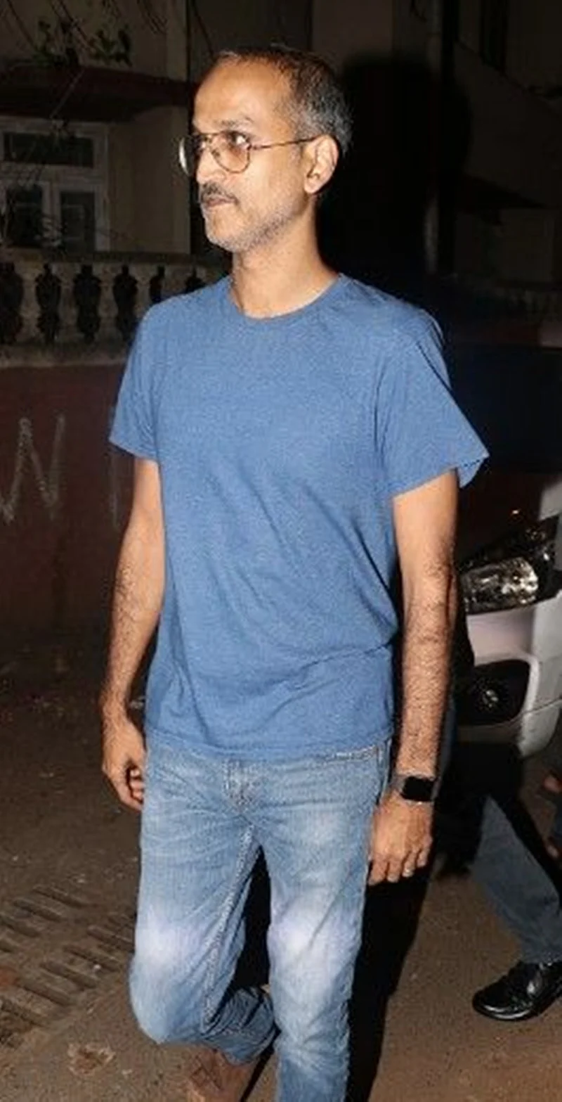 Deepika Padukone spotted exiting Aamir Khan’s residence, movie on the cards?
