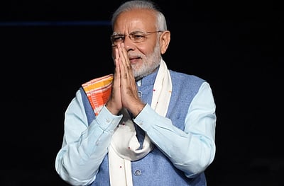Advantage Narendra Modi In Round One