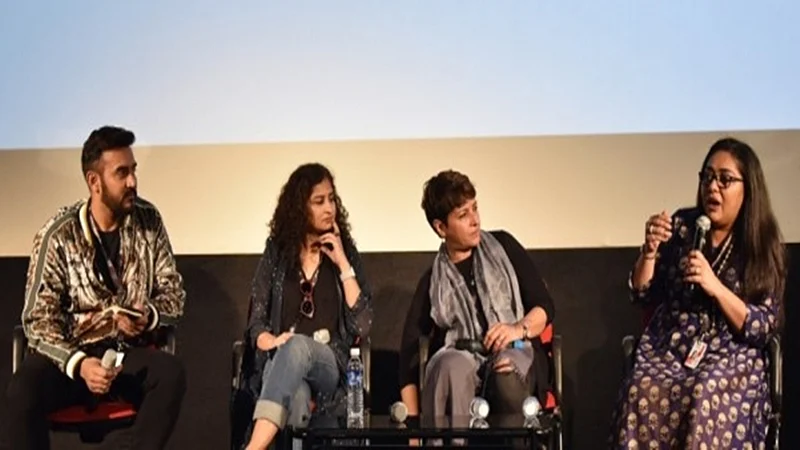 IFFI 2018: Glitter and Glitches