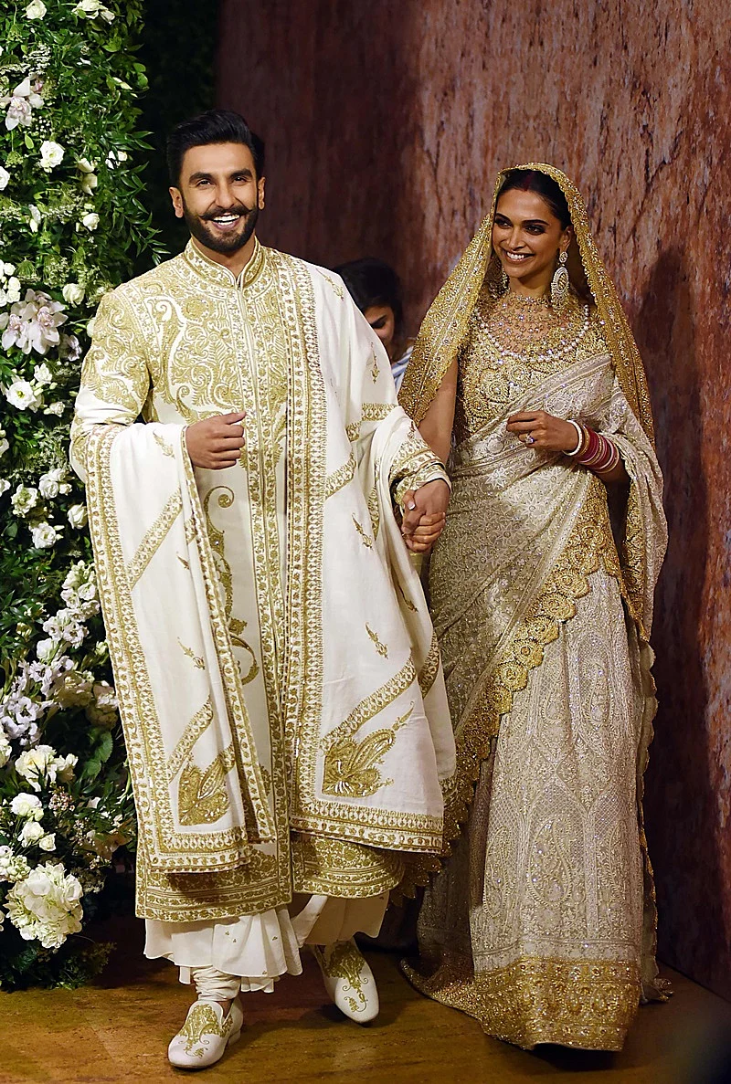 Bowled over by DeepVeer, NickYanka? Here’s how to get your dream theme wedding