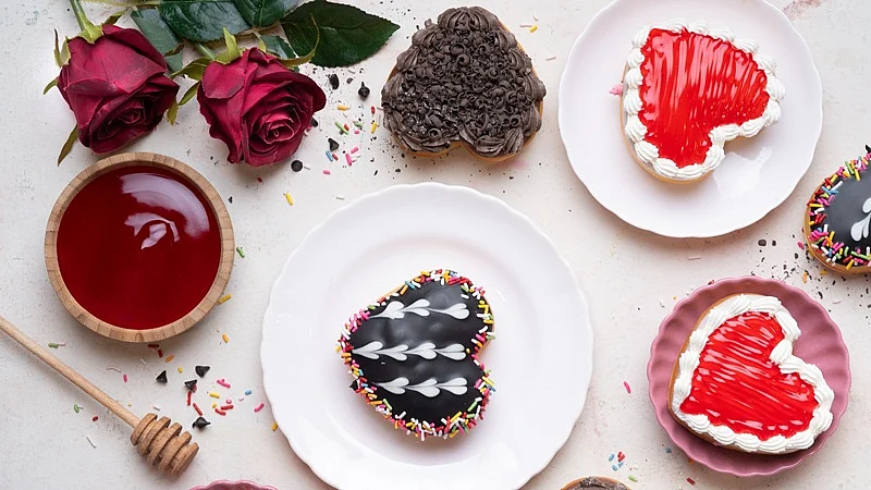 Valentine’s Day 2019: From couple quiz to Mills and Boon themed celebration, 15 restaurants in Mumbai for the perfect date