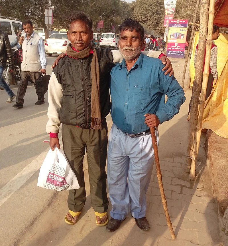 Ram Lala has been accompanying his visually impaired friend, Mithailal Patel to the Kumbh since 2001. In fact, their friendship also goes back to the same time.