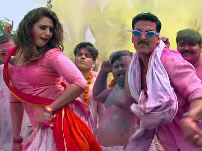 Holi 2019: Bollywood-inspired dressing for a colourful Holi-day